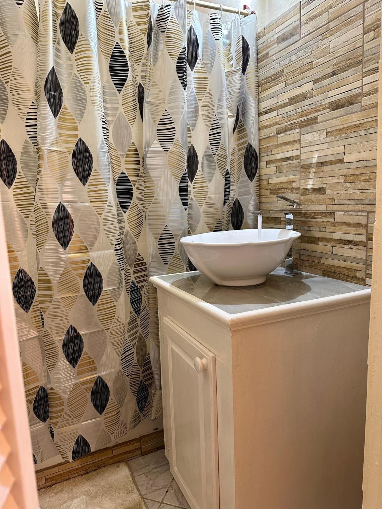 Castle Berry Apartments كينغستاون المظهر الخارجي الصورة