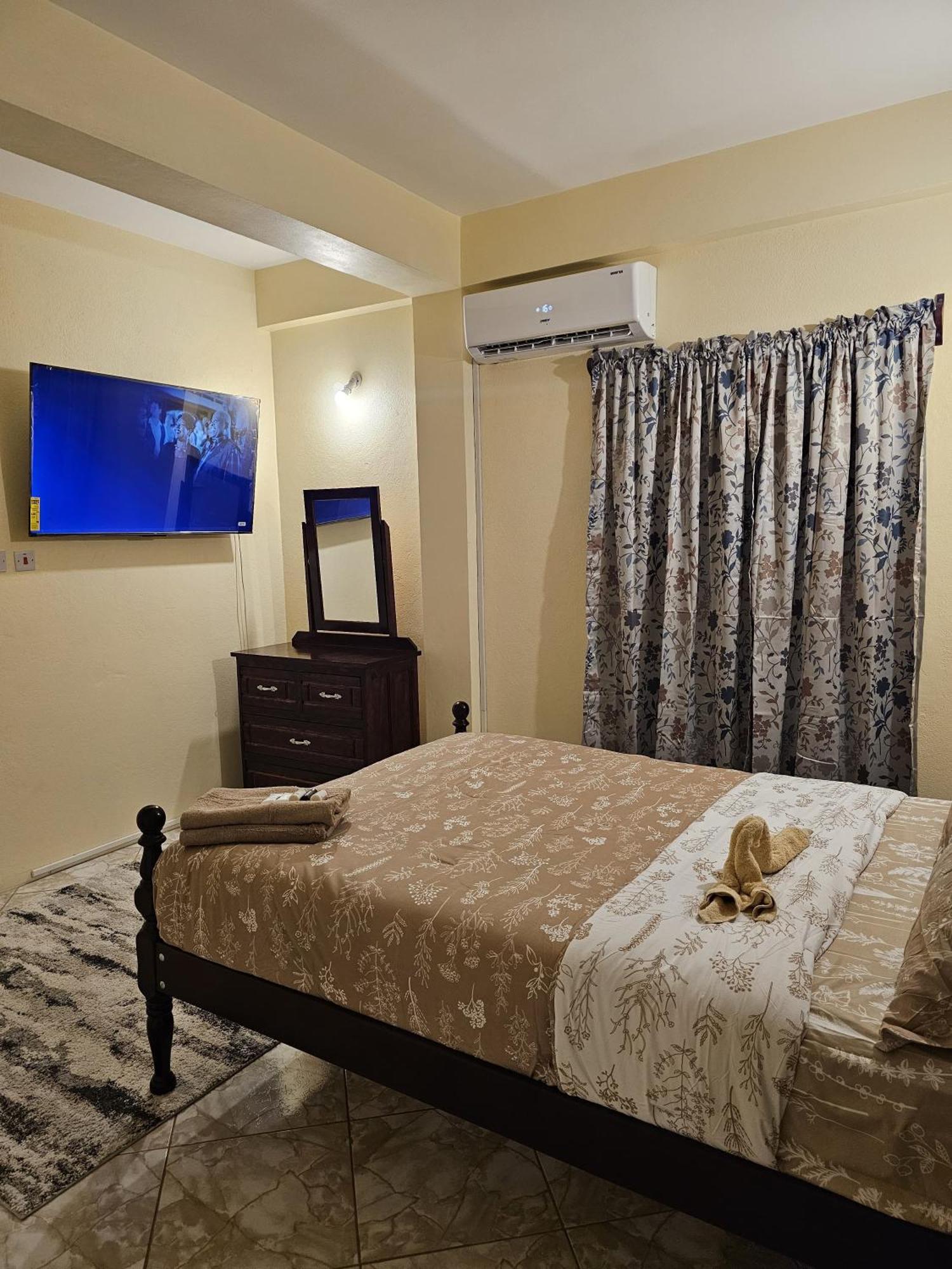Castle Berry Apartments كينغستاون المظهر الخارجي الصورة