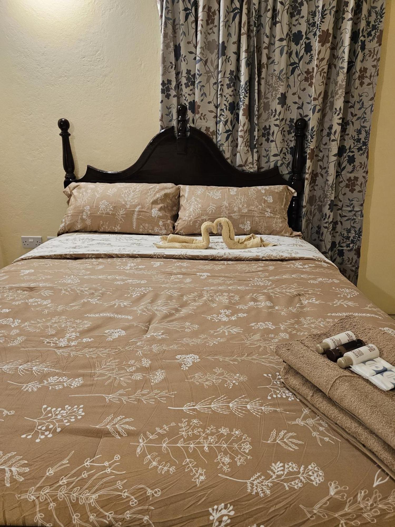 Castle Berry Apartments كينغستاون المظهر الخارجي الصورة