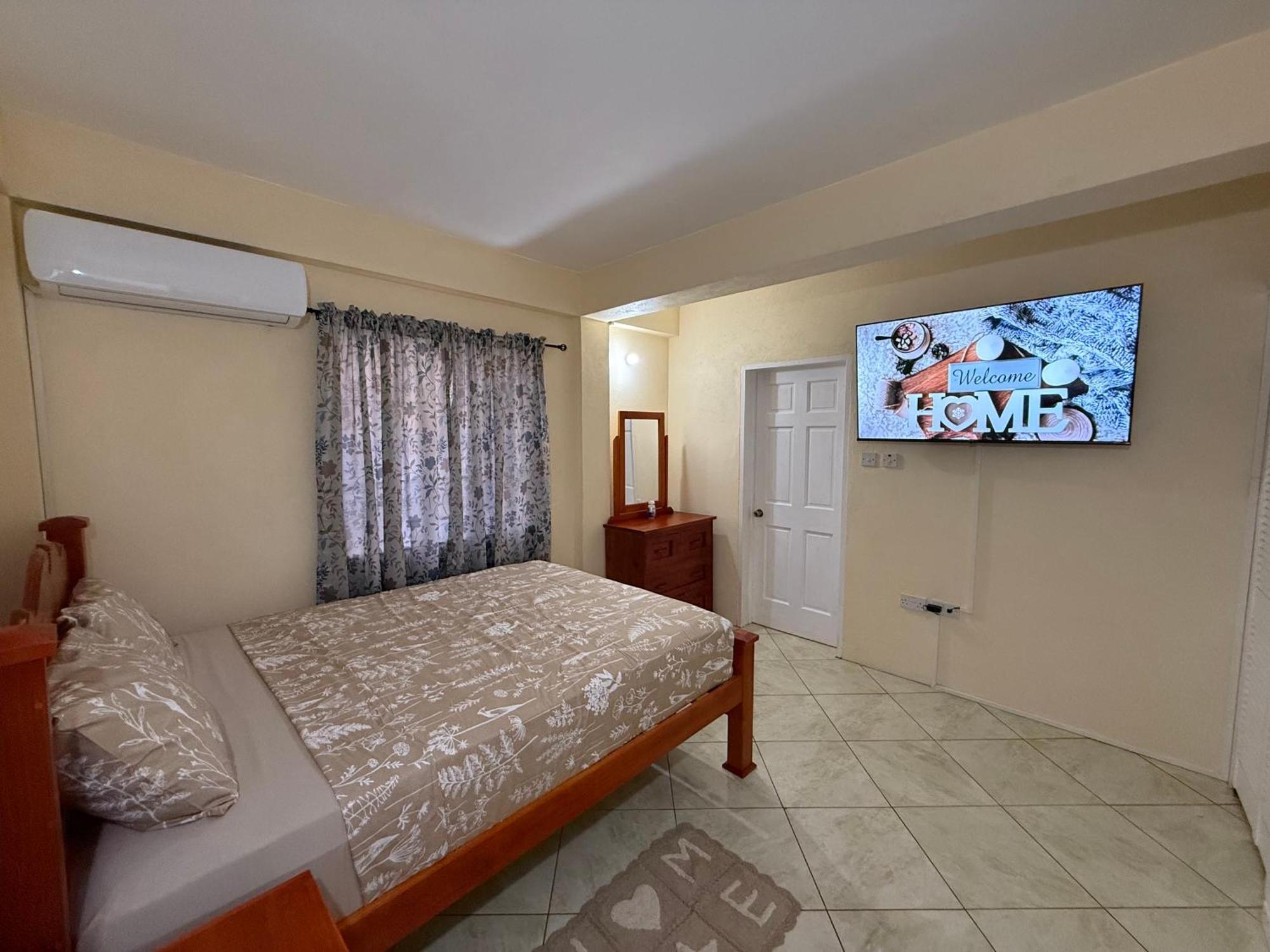 Castle Berry Apartments كينغستاون المظهر الخارجي الصورة